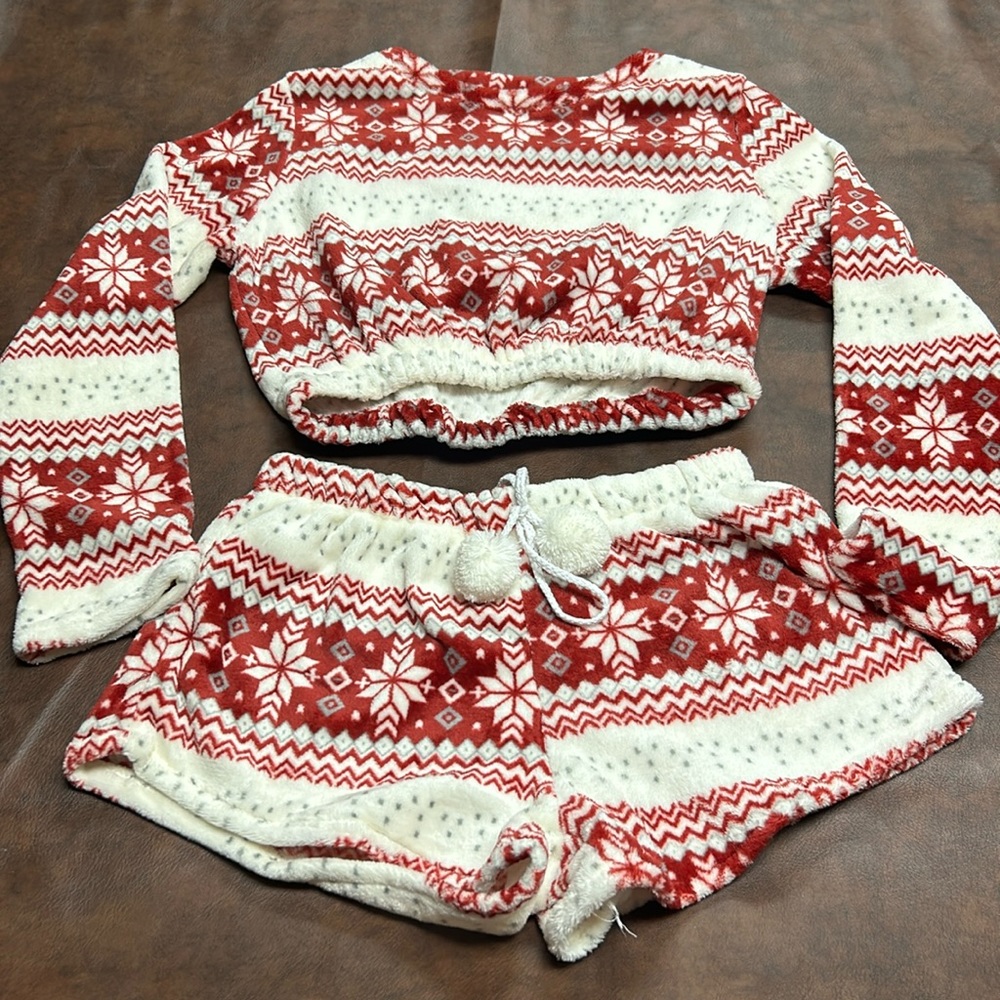 Size medium/small adorable cropped Christmas pj set